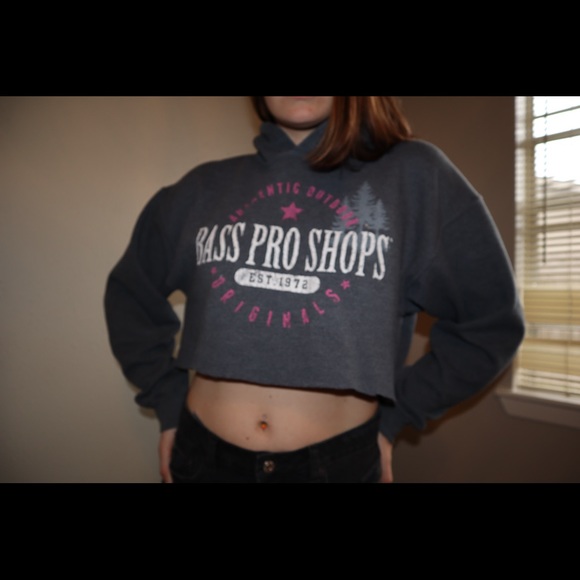 Custom made bass pro crop - Picture 2 of 3